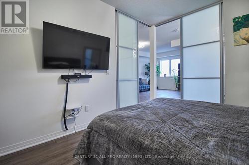 210 - 70 Shipway Avenue, Clarington (Newcastle), ON - Indoor Photo Showing Bedroom