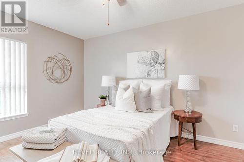 308 - 4 Heritage Way, Kawartha Lakes (Lindsay), ON - Indoor Photo Showing Bedroom