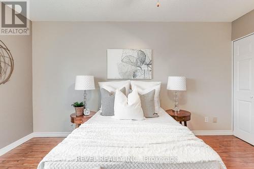 308 - 4 Heritage Way, Kawartha Lakes (Lindsay), ON - Indoor Photo Showing Bedroom