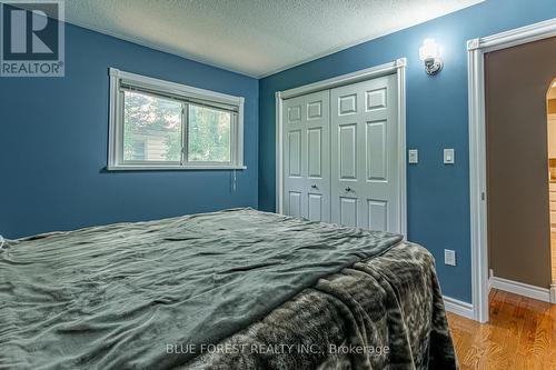 584337 Beachville Road, South-West Oxford (Beachville), ON - Indoor Photo Showing Bedroom