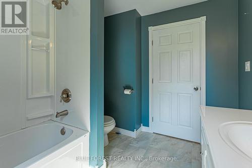 584337 Beachville Road, South-West Oxford (Beachville), ON - Indoor Photo Showing Bathroom