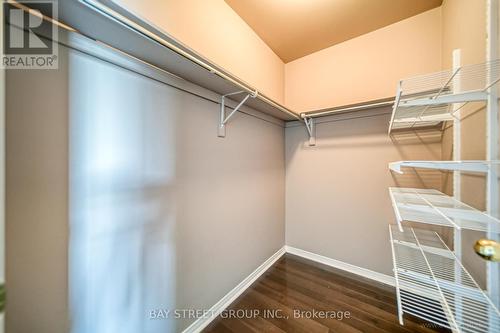 2037 Redstone Crescent, Oakville, ON - Indoor With Storage