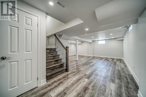 2037 Redstone Crescent, Oakville, ON - Indoor