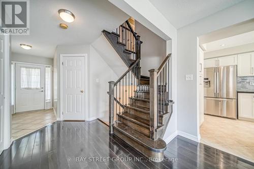 2037 Redstone Crescent, Oakville, ON - Indoor Photo Showing Other Room