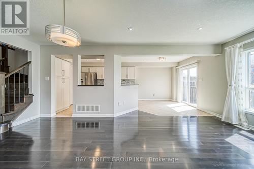 2037 Redstone Crescent, Oakville, ON - Indoor Photo Showing Other Room