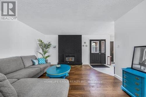 482 Grandview Drive, Meaford, ON - Indoor Photo Showing Living Room With Fireplace