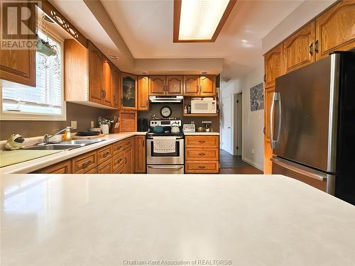 3 Frances Avenue, Chatham, ON - Indoor Photo Showing Kitchen With Double Sink