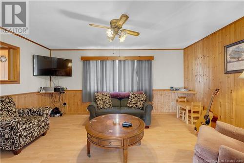 461 Mowatt Drive, Saint Andrews, NB - Indoor Photo Showing Living Room