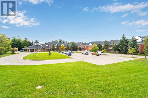 106 - 75 Treelawn Boulevard, Vaughan, ON - Outdoor With View