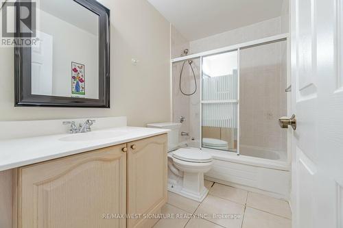 106 - 75 Treelawn Boulevard, Vaughan, ON - Indoor Photo Showing Bathroom