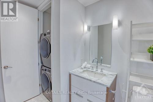 811 - 111 Champagne Avenue S, Ottawa, ON - Indoor Photo Showing Laundry Room