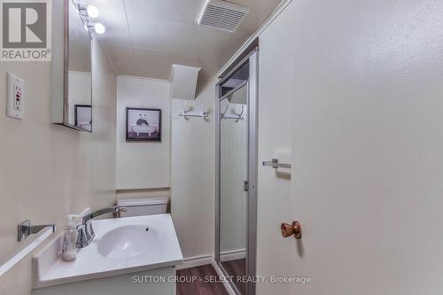 97 Huron Street, London, ON - Indoor Photo Showing Bathroom