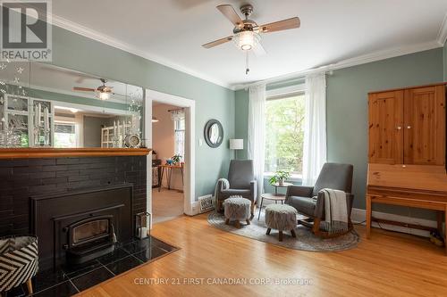 85 Elmwood Avenue E, London, ON - Indoor Photo Showing Living Room With Fireplace