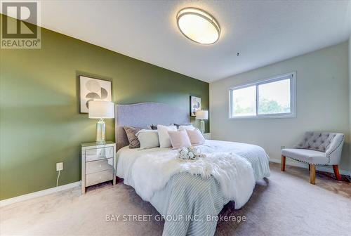 21 Debonair Drive, Richmond Hill, ON - Indoor Photo Showing Bedroom