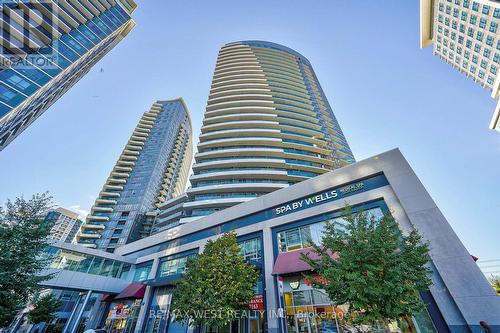 #2232 - 7161 Yonge Street, Markham, ON - Outdoor With Facade