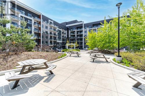 131 - 128 Grovewood Common, Oakville, ON - Outdoor