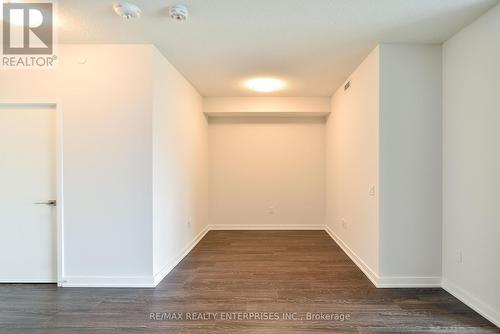 2919 - 4055 Parkside Village Drive, Mississauga, ON - Indoor Photo Showing Other Room