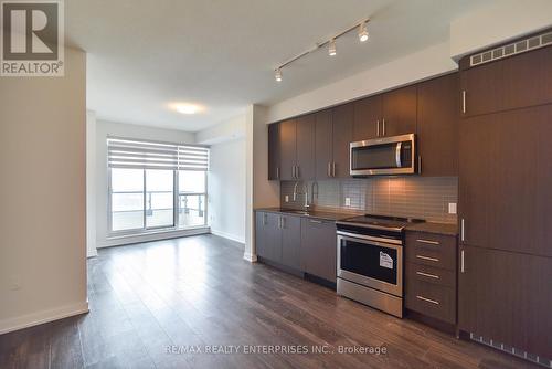 2919 - 4055 Parkside Village Drive, Mississauga, ON - Indoor Photo Showing Kitchen