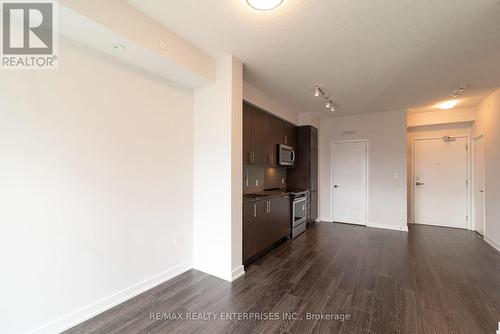 2919 - 4055 Parkside Village Drive, Mississauga, ON - Indoor Photo Showing Kitchen