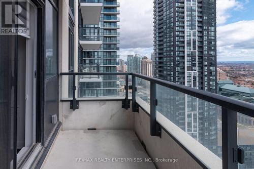 2919 - 4055 Parkside Village Drive, Mississauga, ON - Outdoor