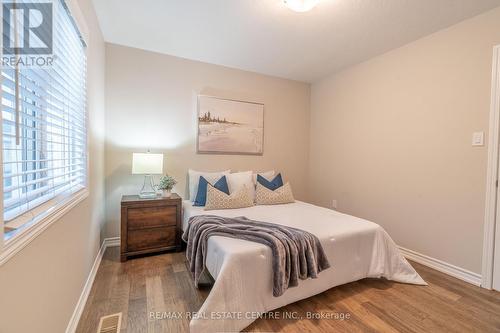 37 Blue Oak Street, Kitchener, ON - Indoor Photo Showing Bedroom