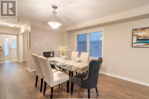 37 Blue Oak Street, Kitchener, ON - Indoor Photo Showing Dining Room