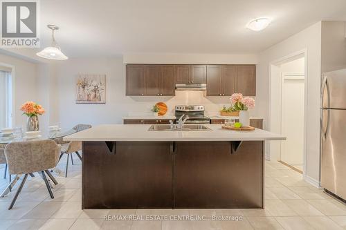 37 Blue Oak Street, Kitchener, ON - Indoor Photo Showing Kitchen