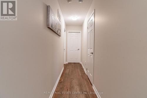 37 Blue Oak Street, Kitchener, ON - Indoor Photo Showing Other Room