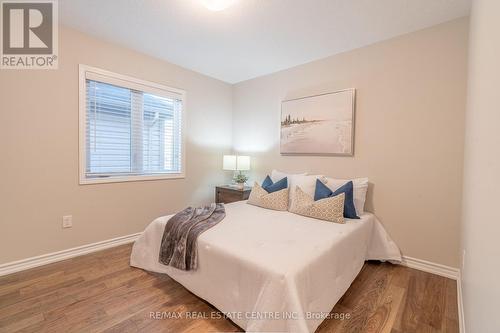 37 Blue Oak Street, Kitchener, ON - Indoor Photo Showing Bedroom