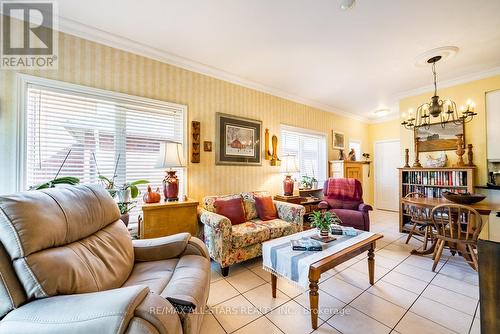 275 Waterbury Crescent, Scugog (Port Perry), ON - Indoor Photo Showing Living Room