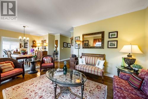 275 Waterbury Crescent, Scugog (Port Perry), ON - Indoor Photo Showing Living Room