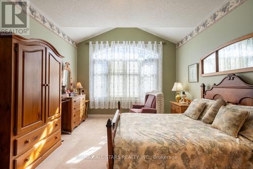 275 Waterbury Crescent, Scugog (Port Perry), ON - Indoor Photo Showing Bedroom