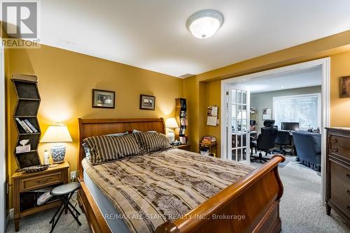 275 Waterbury Crescent, Scugog (Port Perry), ON - Indoor Photo Showing Bedroom