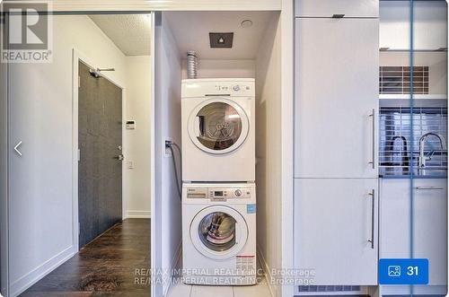 2404 - 365 Church Street, Toronto, ON - Indoor Photo Showing Laundry Room