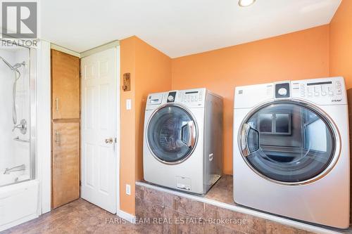 2508 Old Fort Road, Midland, ON - Indoor Photo Showing Laundry Room