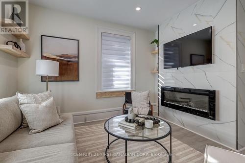 84 Ross Street, St. Thomas, ON - Indoor Photo Showing Living Room With Fireplace