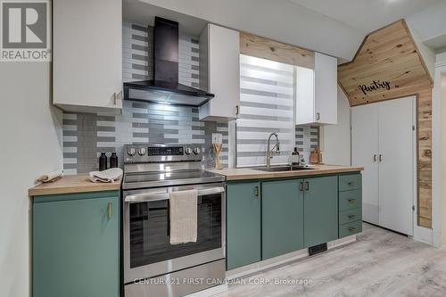 84 Ross Street, St. Thomas, ON - Indoor Photo Showing Kitchen