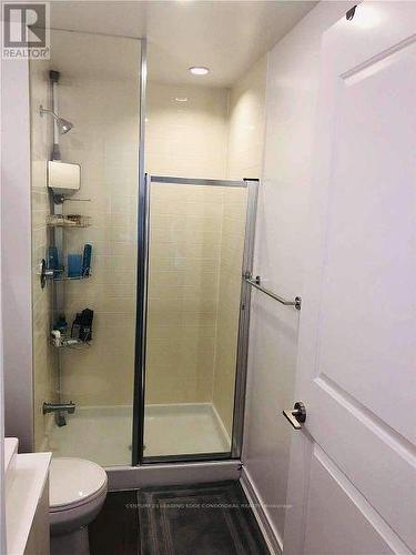 1712 - 9205 Yonge Street, Richmond Hill, ON - Indoor Photo Showing Bathroom