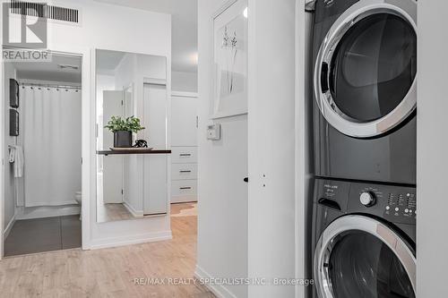 505 - 59 East Liberty Street, Toronto, ON - Indoor Photo Showing Laundry Room