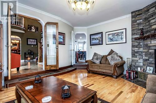 2 Hayes Avenue, Paradise, NL - Indoor Photo Showing Living Room