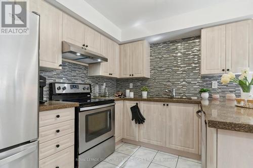 21 - 42 Pinery Trail, Toronto, ON - Indoor Photo Showing Kitchen