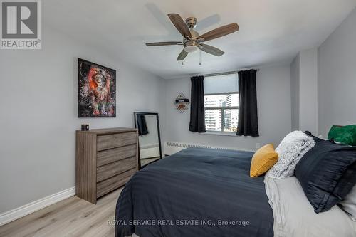 1008 - 10 Parkway Forest Drive, Toronto (Henry Farm), ON - Indoor Photo Showing Bedroom