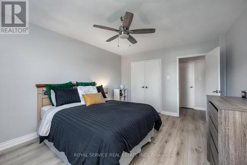 1008 - 10 Parkway Forest Drive, Toronto (Henry Farm), ON - Indoor Photo Showing Bedroom