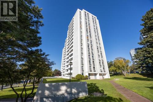 1008 - 10 Parkway Forest Drive, Toronto (Henry Farm), ON - Outdoor With Facade