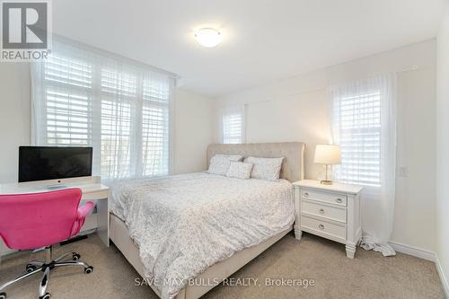 94 - 1890 Rymal Road E, Hamilton, ON - Indoor Photo Showing Bedroom