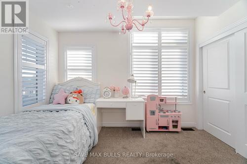 94 - 1890 Rymal Road E, Hamilton, ON - Indoor Photo Showing Bedroom