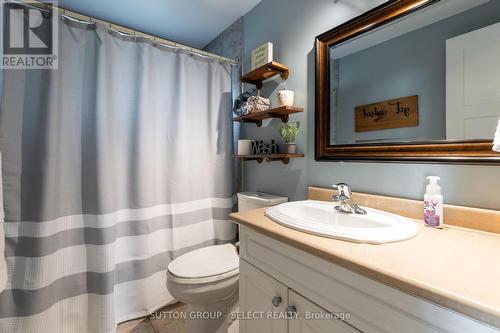 116 Hawthorne Road, London, ON - Indoor Photo Showing Bathroom