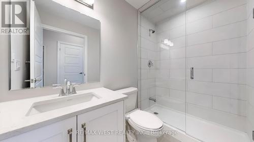 402 - 3285 Carding Mill Trail, Oakville, ON - Indoor Photo Showing Bathroom