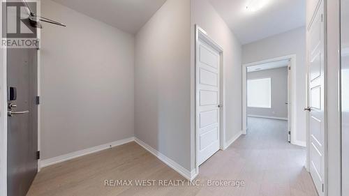 402 - 3285 Carding Mill Trail, Oakville, ON - Indoor Photo Showing Other Room