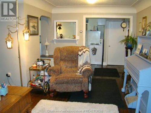 12578 Mitton Line, Ridgetown, ON - Indoor Photo Showing Living Room With Fireplace